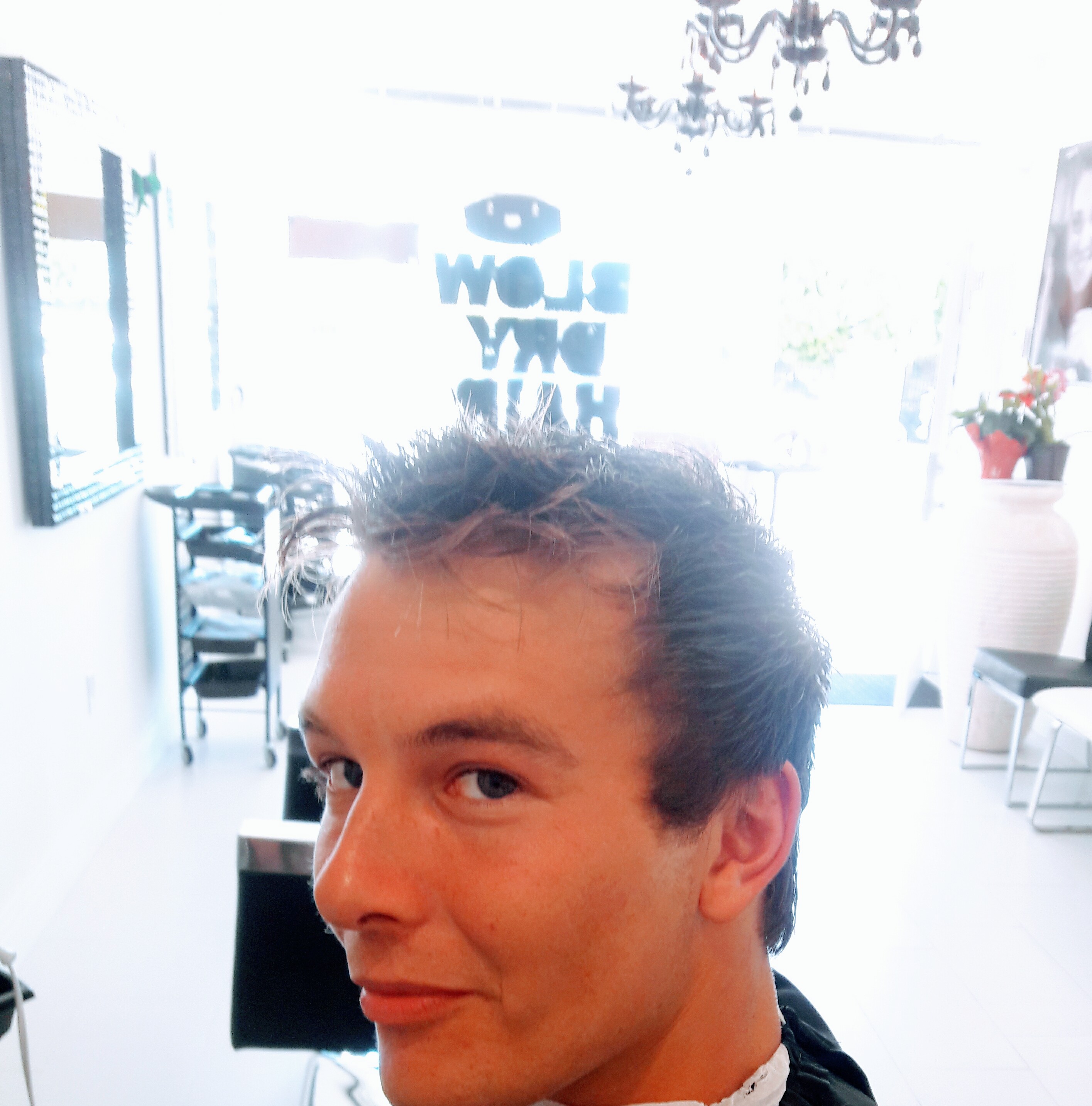 blow- dry- hair plus-